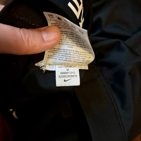 Nike Pro Dri Fit Cropped Leggings Womens, size medium - Picture 4 of 4